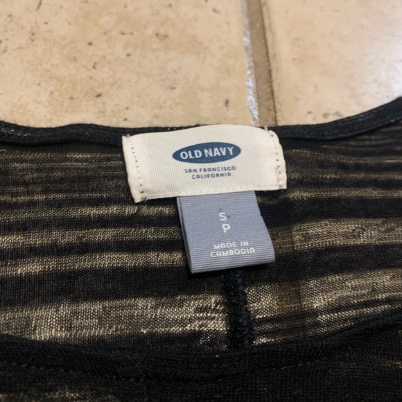 Old Navy Sheer Black Textured Long Sleeve Top - Size S - Picture 2 of 8